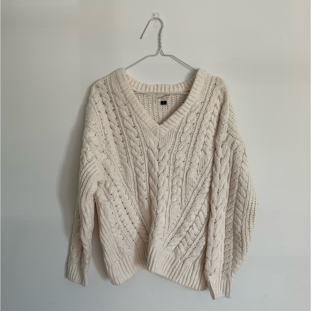 Universal thread sweater